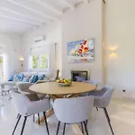 Allegra Villa *